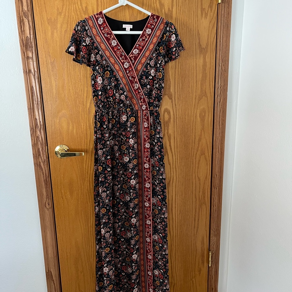 Xhilaration Boho Floral Maxi Dress